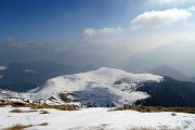 45 Dall'Avaro (2080 m) vista sui suoi Piani (1700 m)